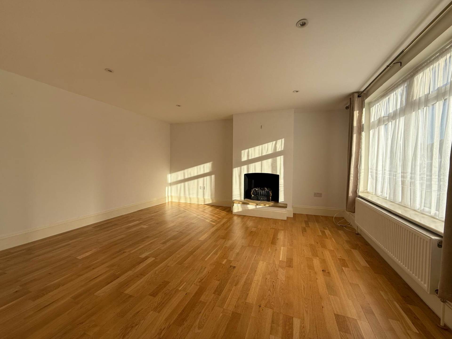 Ightham Road, Erith ** VIDEO & 3D FLOORPLAN AVAILABLE **, Image 3