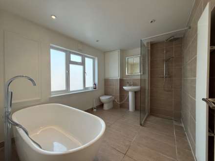 Ightham Road, Erith ** VIDEO & 3D FLOORPLAN AVAILABLE **, Image 8