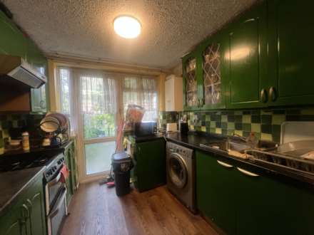 COLE CLOSE SE28 8AU  ** VIDEO & 3D FLOORPLAN AVAILABLE **, Image 2