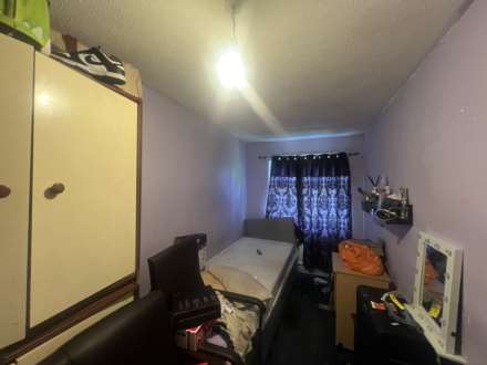 COLE CLOSE SE28 8AU  ** VIDEO & 3D FLOORPLAN AVAILABLE **, Image 9