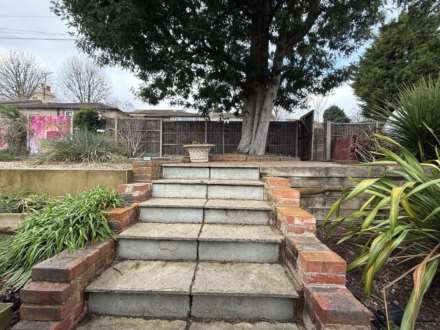 Hillside, Erith   ** VIDEO & 3D FLOORPLAN AVAILABLE **, Image 19