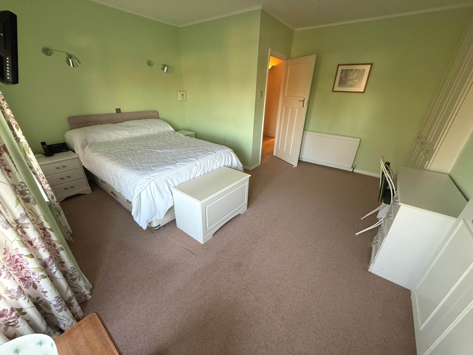 Holmsdale Grove, Bexleyheath, Image 11