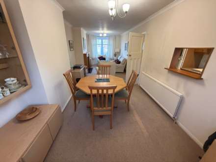 Holmsdale Grove, Bexleyheath, Image 6