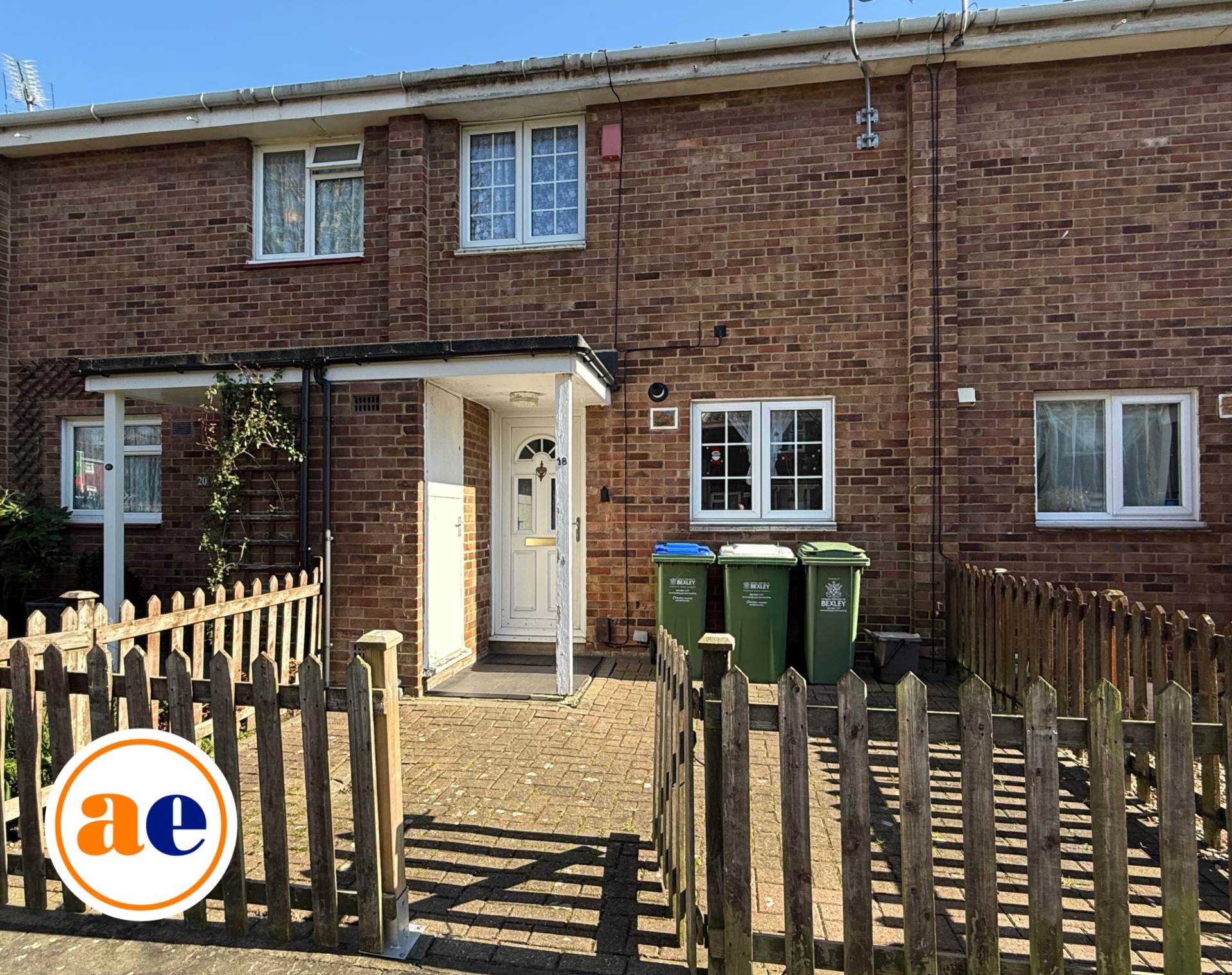 Whernside Close, London  ** VIDEO & 3D FLOORPLAN AVAILABLE **, Image 1