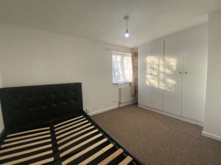 Whernside Close, London  ** VIDEO & 3D FLOORPLAN AVAILABLE **, Image 7