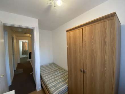 Whernside Close, London  ** VIDEO & 3D FLOORPLAN AVAILABLE **, Image 8