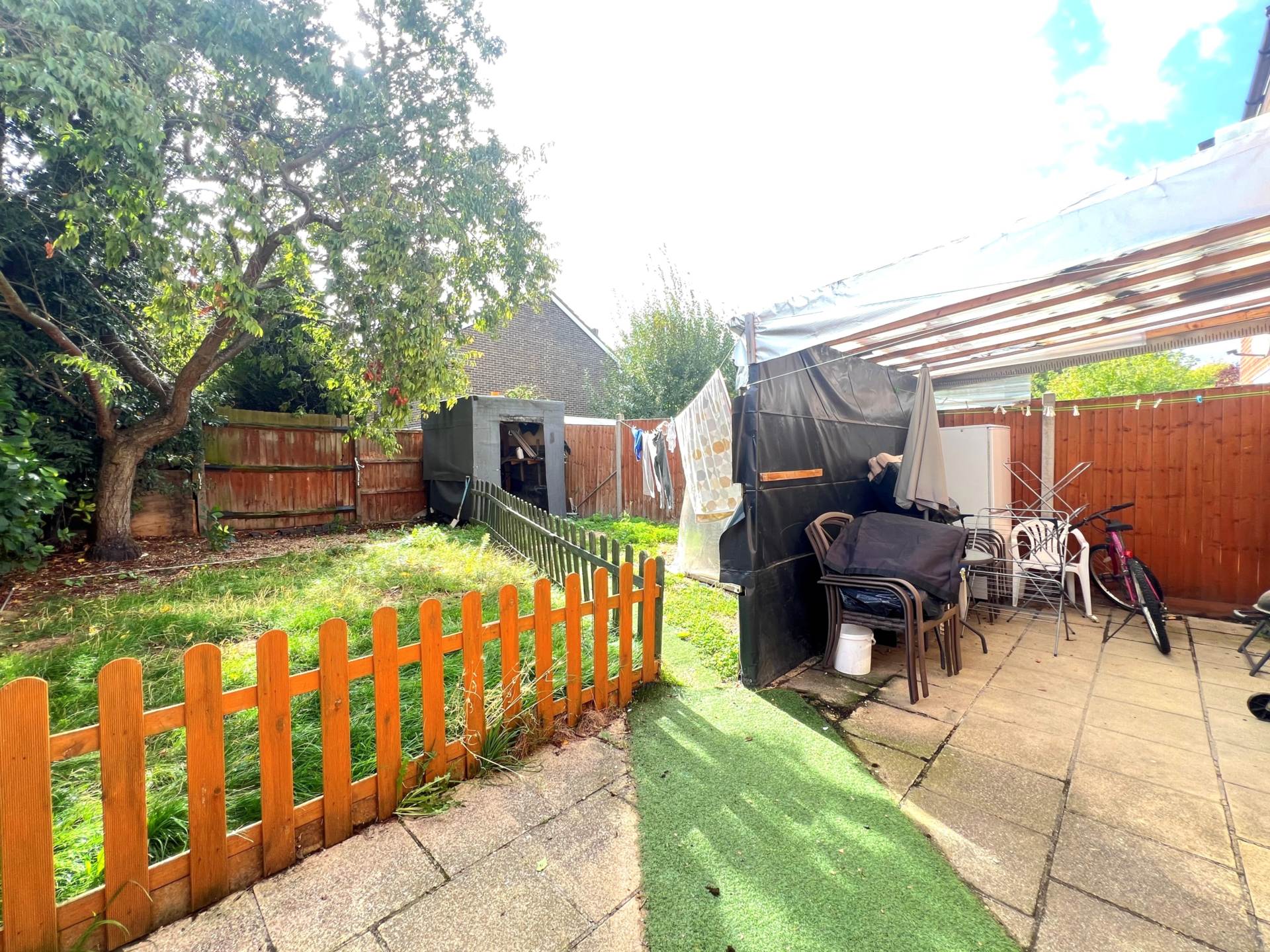 Grovebury Road, London  ** VIDEO & 3D FLOORPLAN AVAILABLE **, Image 14
