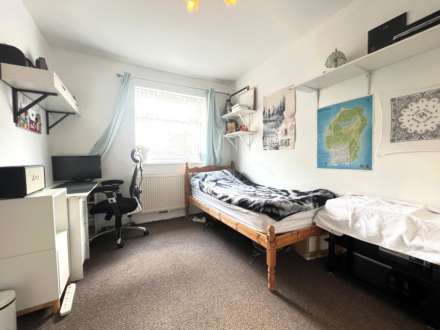 Grovebury Road, London  ** VIDEO & 3D FLOORPLAN AVAILABLE **, Image 10