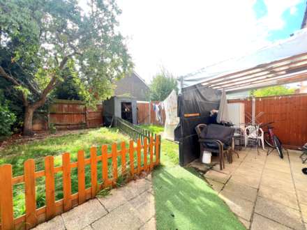 Grovebury Road, London  ** VIDEO & 3D FLOORPLAN AVAILABLE **, Image 14