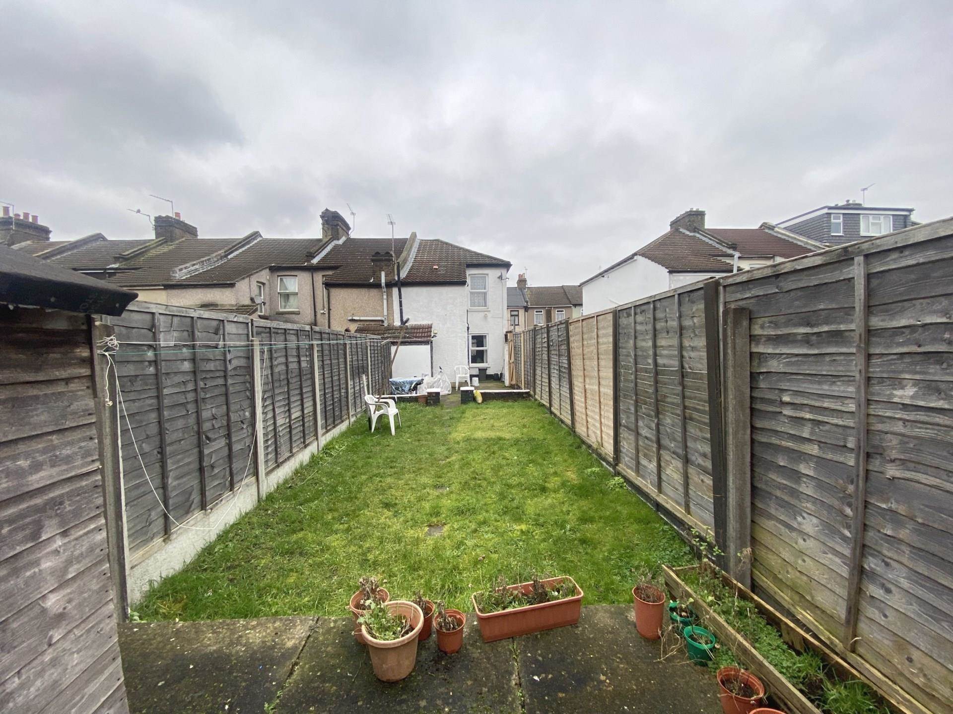 Brook Street, Erith  ** VIDEO & 3D FLOORPLAN AVAILABLE **, Image 10