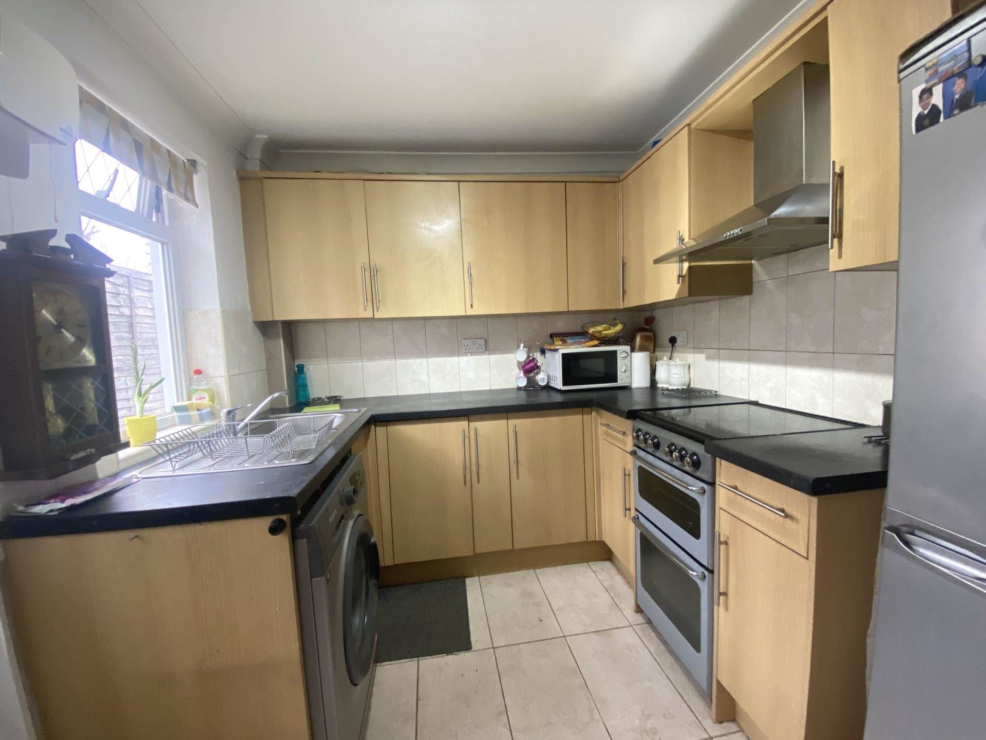Brook Street, Erith  ** VIDEO & 3D FLOORPLAN AVAILABLE **, Image 4