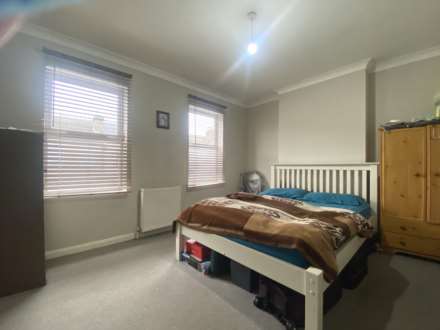 Brook Street, Erith  ** VIDEO & 3D FLOORPLAN AVAILABLE **, Image 6