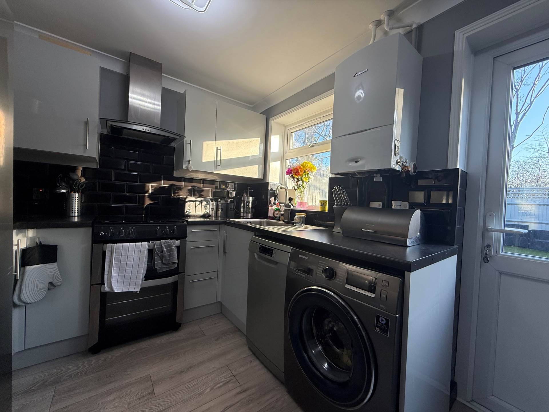 Sunset Road, SE28 8RS *** 3D FLOORPLAN * VIDEO AVAILABLE ***, Image 6