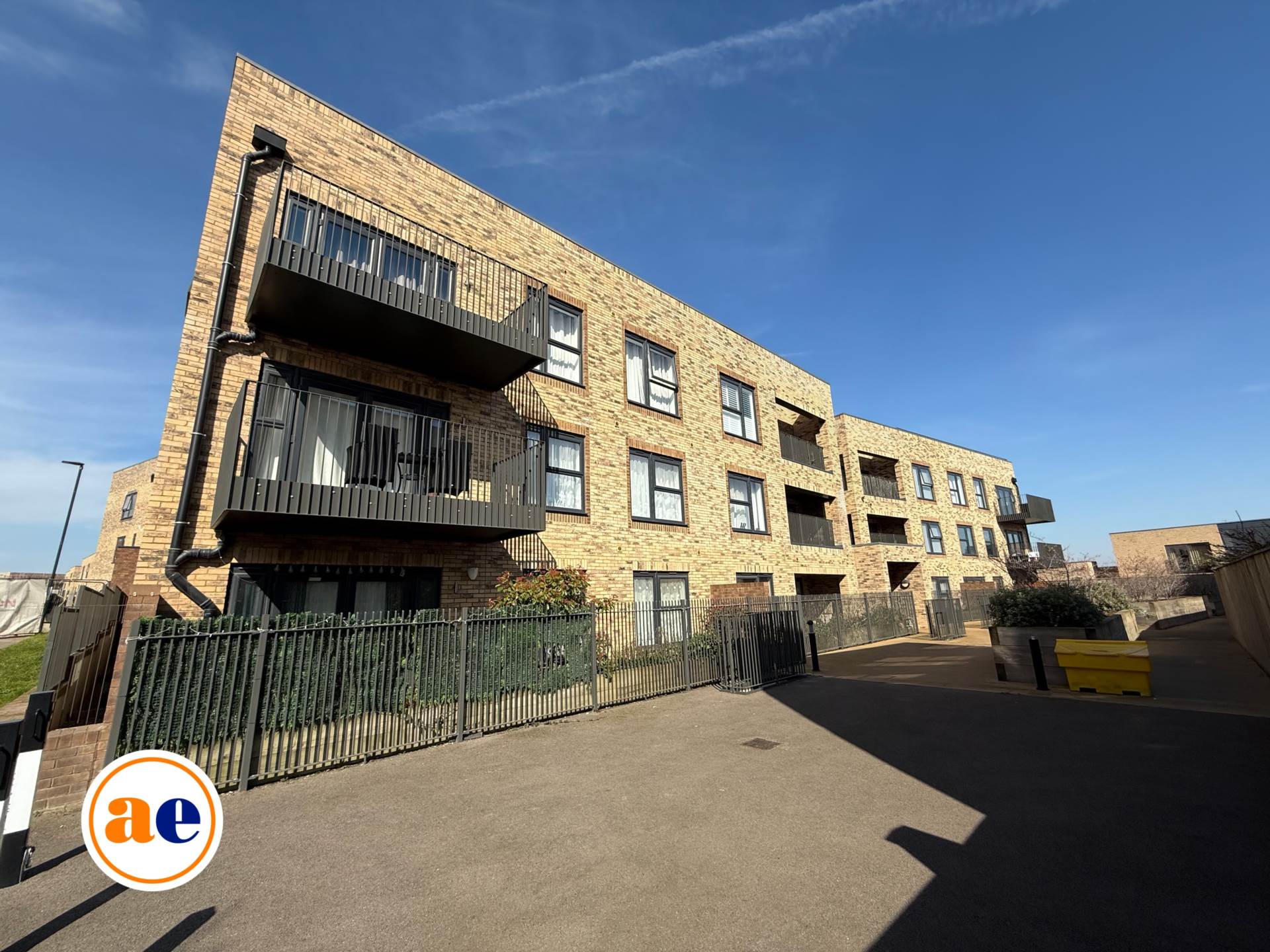 Stonepit Court, 25 Ballast Road  ** VIDEO & 3D FLOORPLAN AVAILABLE **, Image 1