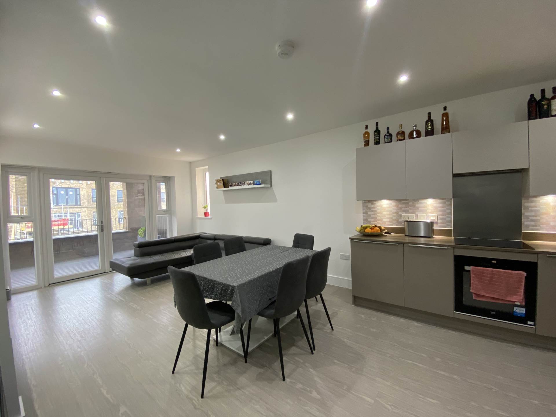 Stonepit Court, 25 Ballast Road  ** VIDEO & 3D FLOORPLAN AVAILABLE **, Image 4