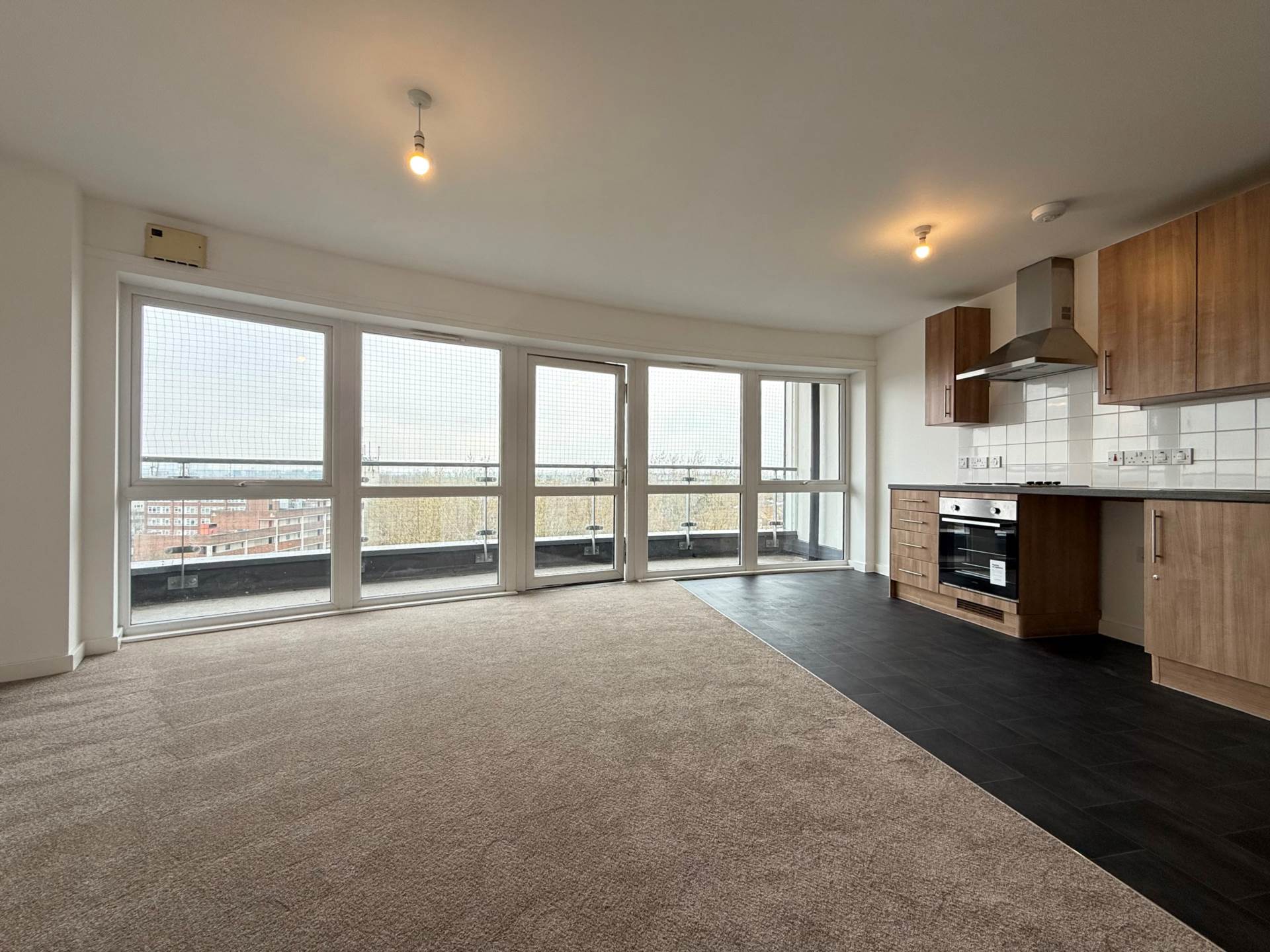 Phoenix Point, London  *** 3D FLOORPLAN * VIDEO AVAILABLE ***, Image 3