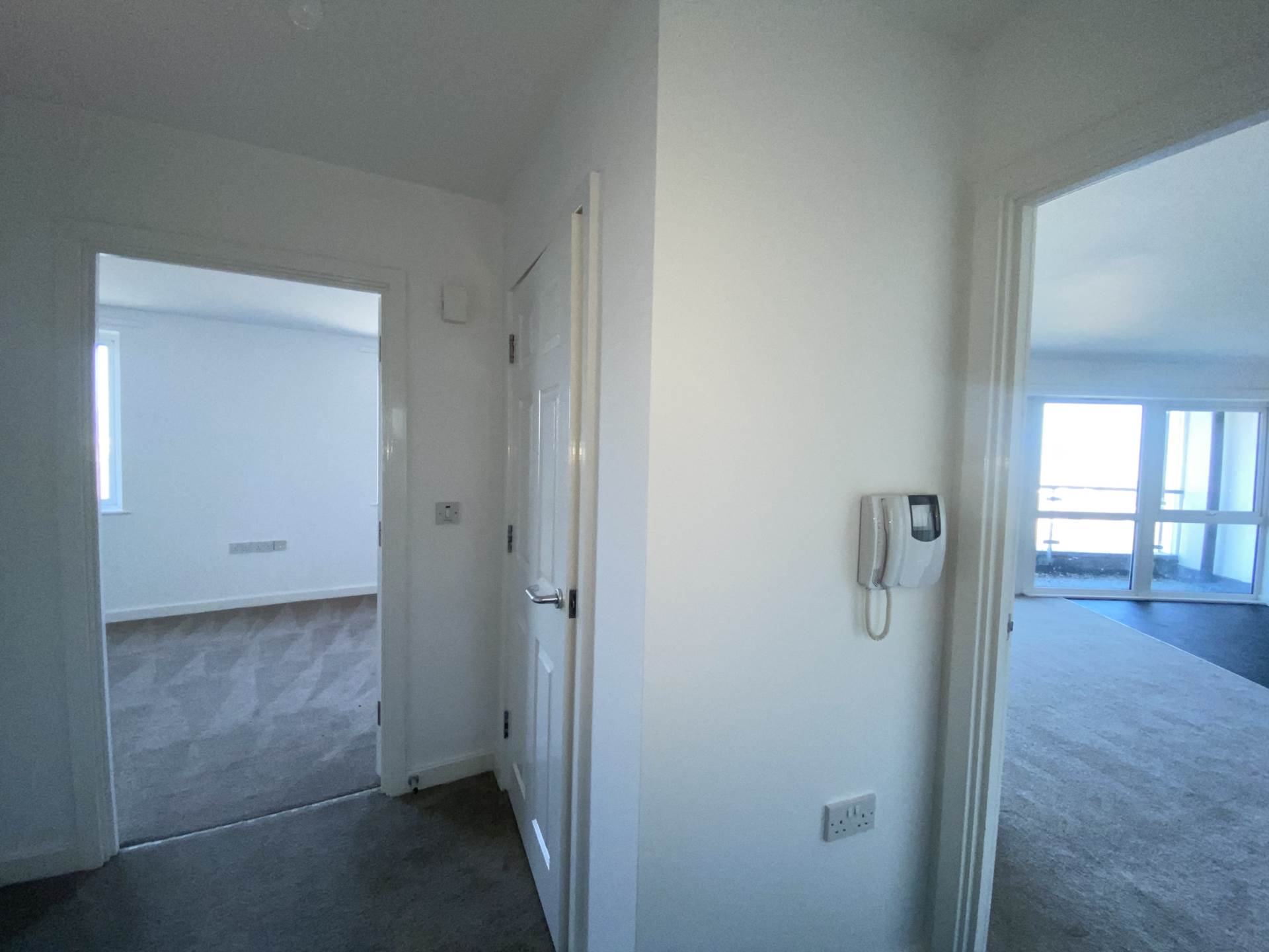 Phoenix Point, London  *** 3D FLOORPLAN * VIDEO AVAILABLE ***, Image 8