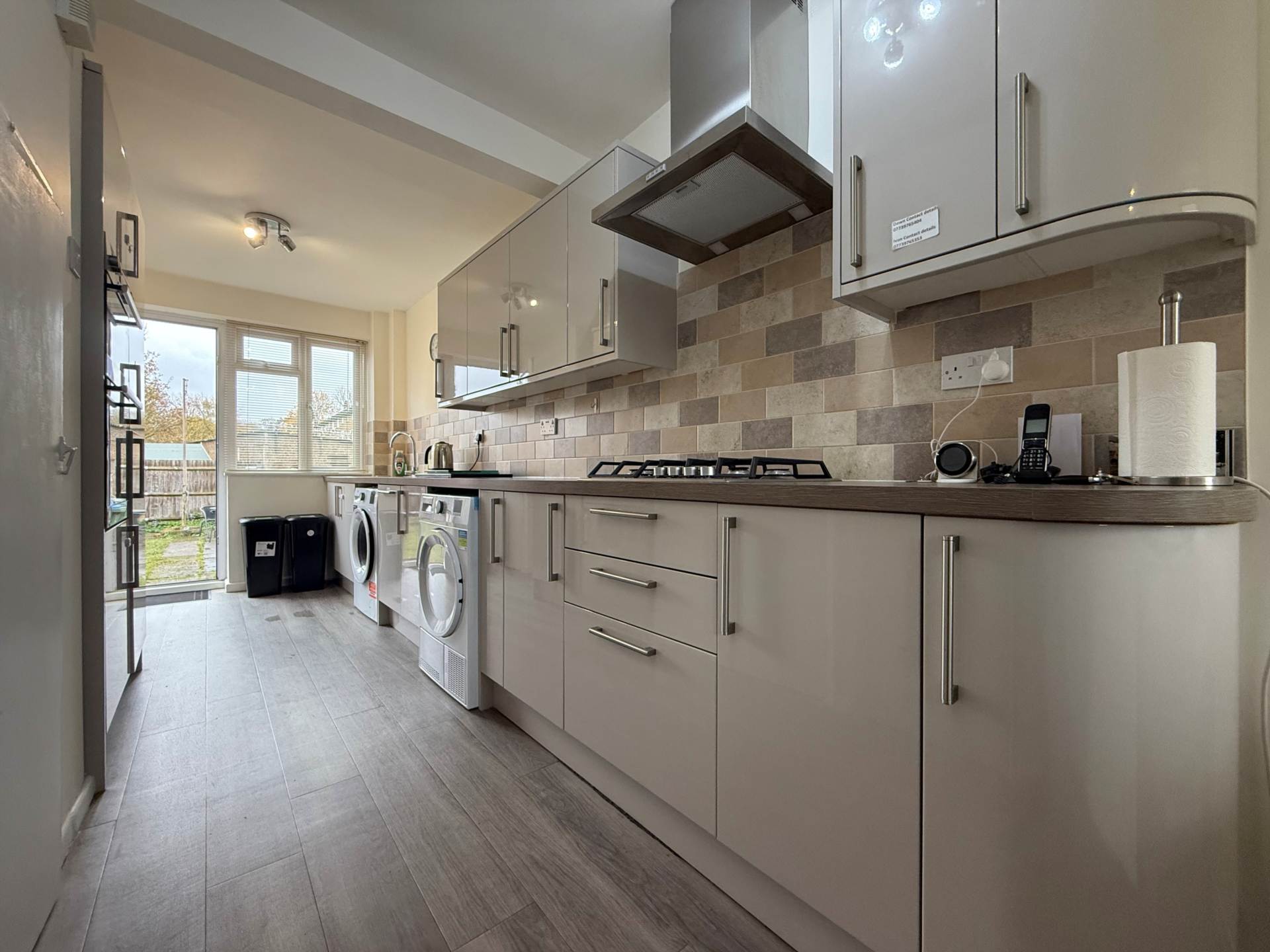 Crumpsall Street, London, Image 3