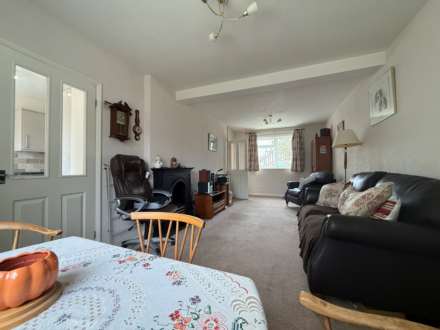 Crumpsall Street, London, Image 4