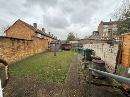 Crumpsall Street, London, Image 9