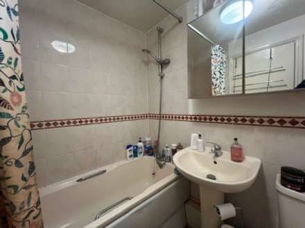 Wentworth Close, Thamesmead SE28  8QW   ** VIDEO & 3D FLOORPLAN AVAILABLE **, Image 8
