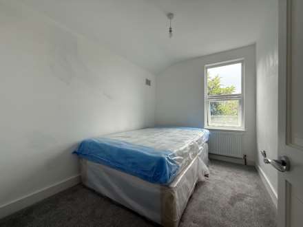 Basildon Road, London  ** VIDEO & 3D FLOORPLAN AVAILABLE **, Image 10