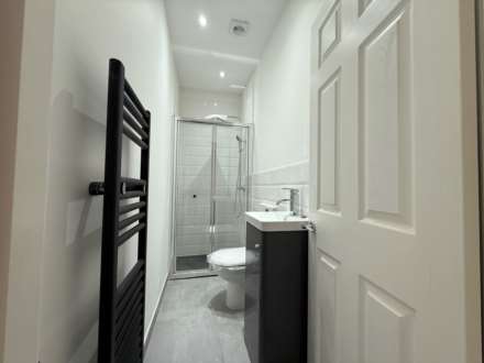 Basildon Road, London  ** VIDEO & 3D FLOORPLAN AVAILABLE **, Image 11