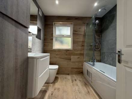 Basildon Road, London  ** VIDEO & 3D FLOORPLAN AVAILABLE **, Image 7