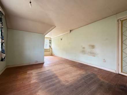 Woolwich Road, Upper Abbey Wood, London, Image 11