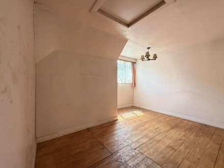 Woolwich Road, Upper Abbey Wood, London, Image 12