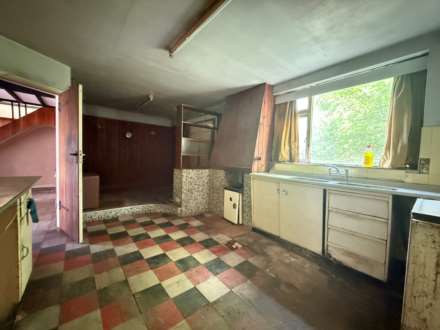 Woolwich Road, Upper Abbey Wood, London, Image 8