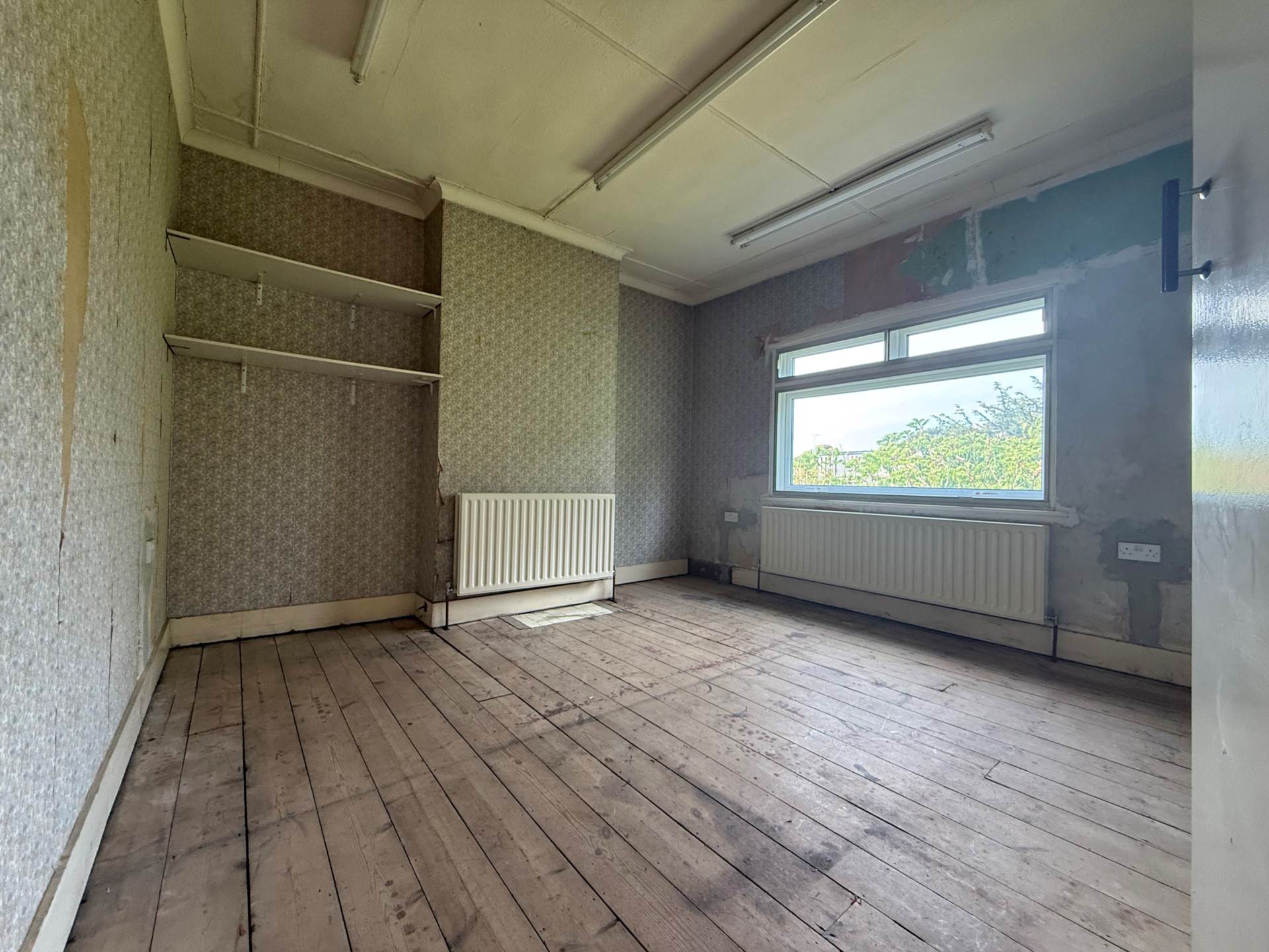 Woolwich Road, Upper Abbey Wood, London, Image 11