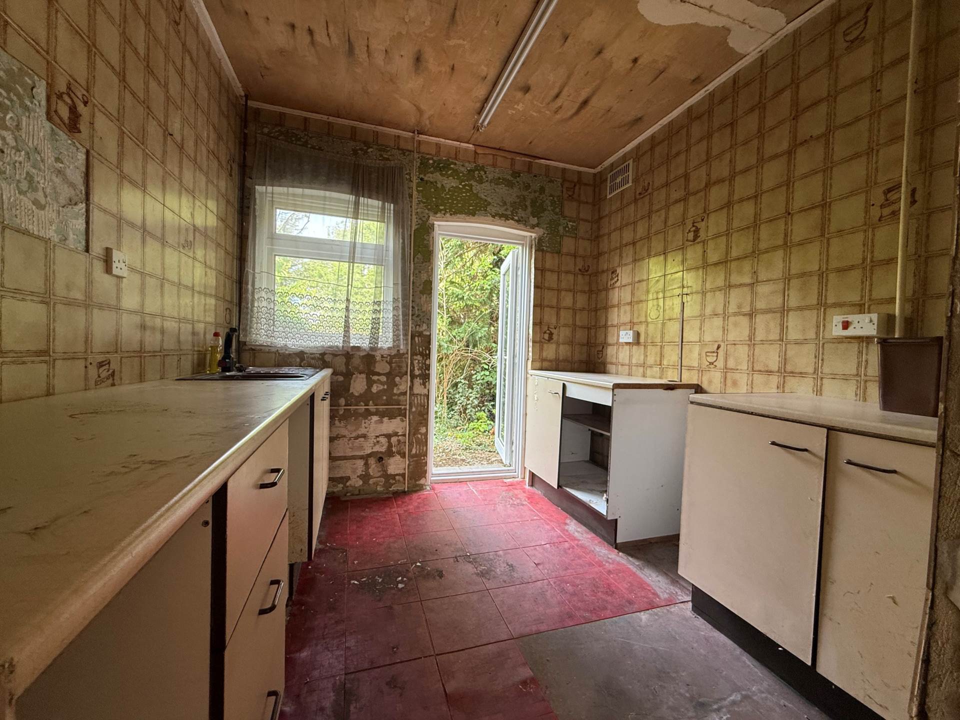 Woolwich Road, Upper Abbey Wood, London, Image 6