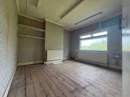 Woolwich Road, Upper Abbey Wood, London, Image 11