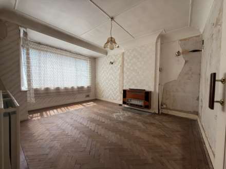 Woolwich Road, Upper Abbey Wood, London, Image 4