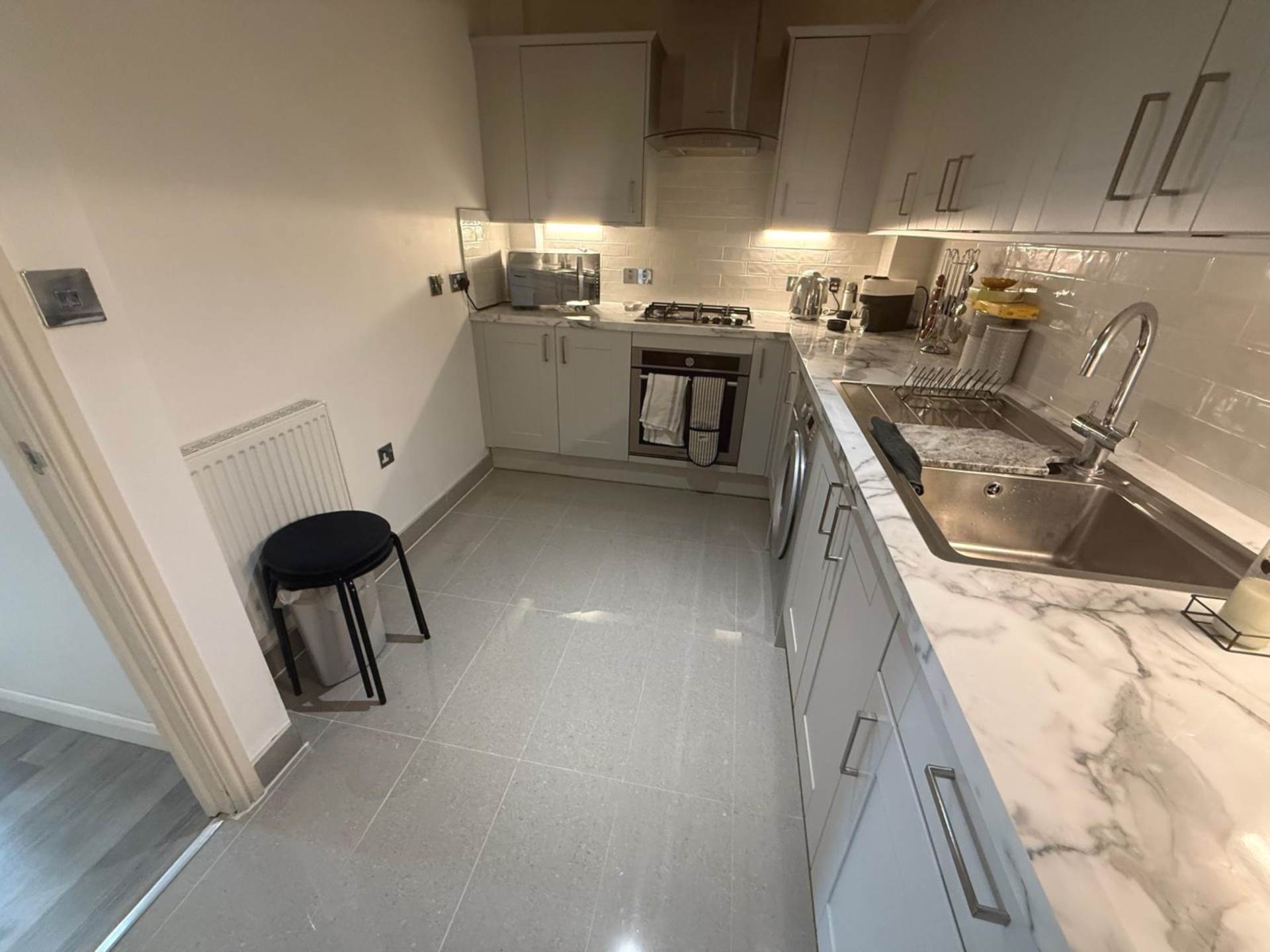 Merbury Road, London  ** VIDEO & 3D FLOORPLAN AVAILABLE **, Image 6