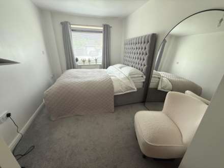 Merbury Road, London  ** VIDEO & 3D FLOORPLAN AVAILABLE **, Image 11