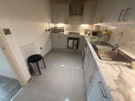 Merbury Road, London  ** VIDEO & 3D FLOORPLAN AVAILABLE **, Image 6