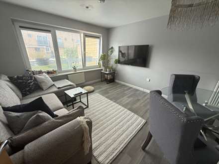 Merbury Road, London  ** VIDEO & 3D FLOORPLAN AVAILABLE **, Image 8