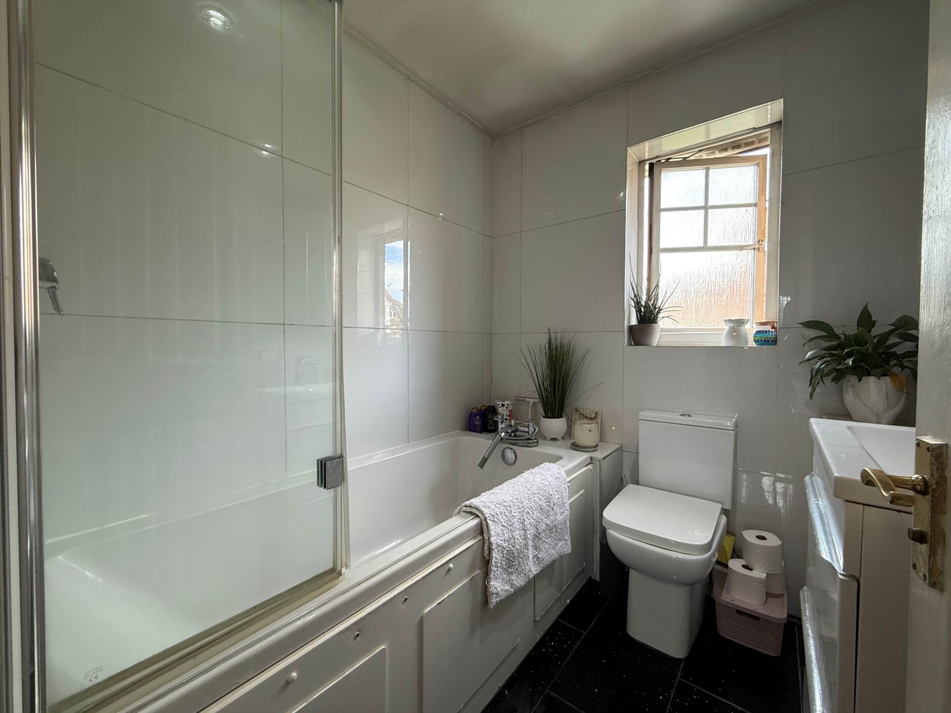 Greenhaven Drive, Thamesmead  ** VIDEO & 3D FLOORPLAN AVAILABLE **, Image 6