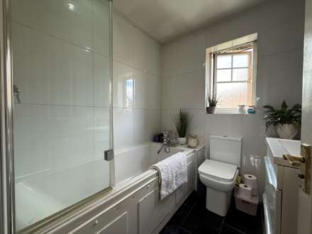 Greenhaven Drive, Thamesmead  ** VIDEO & 3D FLOORPLAN AVAILABLE **, Image 6