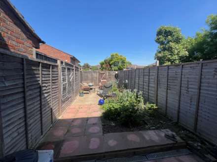 Walsham Close, Thamesmead, Image 11