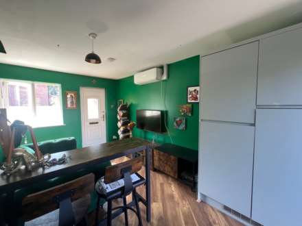 Walsham Close, Thamesmead, Image 5