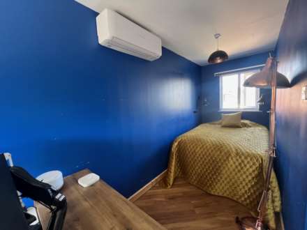 Walsham Close, Thamesmead, Image 6