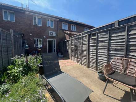 Walsham Close, Thamesmead, Image 9