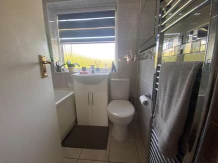 Overton Road, London SE2 9SF   ** VIDEO & 3D FLOORPLAN AVAILABLE **, Image 13