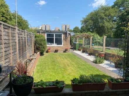 Overton Road, London SE2 9SF   ** VIDEO & 3D FLOORPLAN AVAILABLE **, Image 16