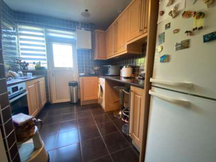 Overton Road, London SE2 9SF   ** VIDEO & 3D FLOORPLAN AVAILABLE **, Image 4