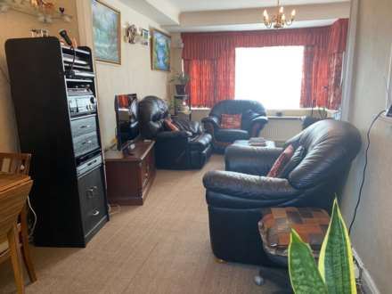 Overton Road, London SE2 9SF   ** VIDEO & 3D FLOORPLAN AVAILABLE **, Image 7