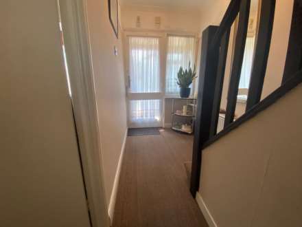 Overton Road, London SE2 9SF   ** VIDEO & 3D FLOORPLAN AVAILABLE **, Image 8